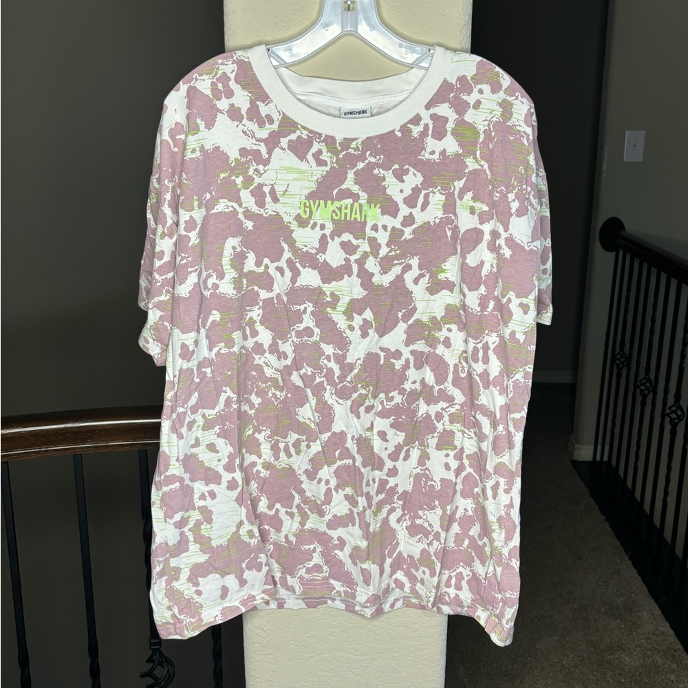 Gymshark Camo Shirt and Short Cotton Set Size XL Workout Gym Exercise Colorful